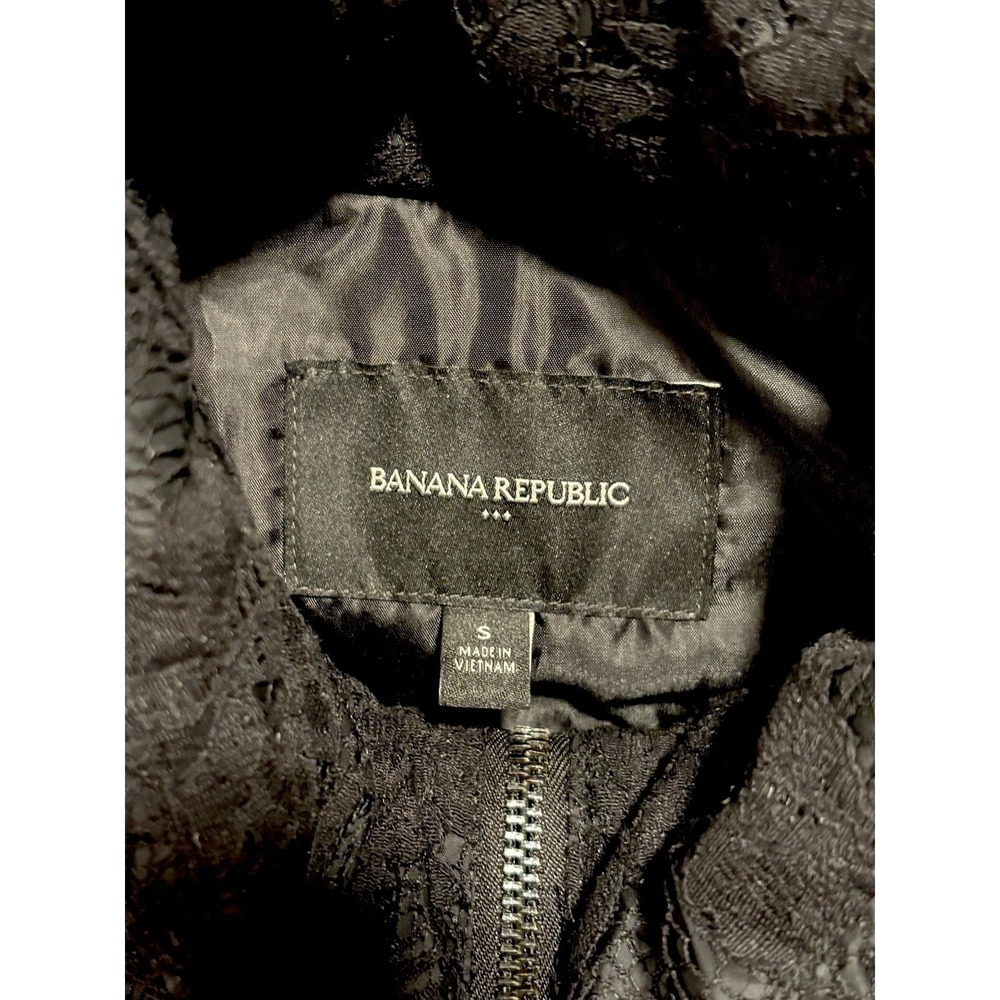 BANANA‎ REPUBLIC Lace Overlay Puffer Vest Size Small - Picture 3 of 6